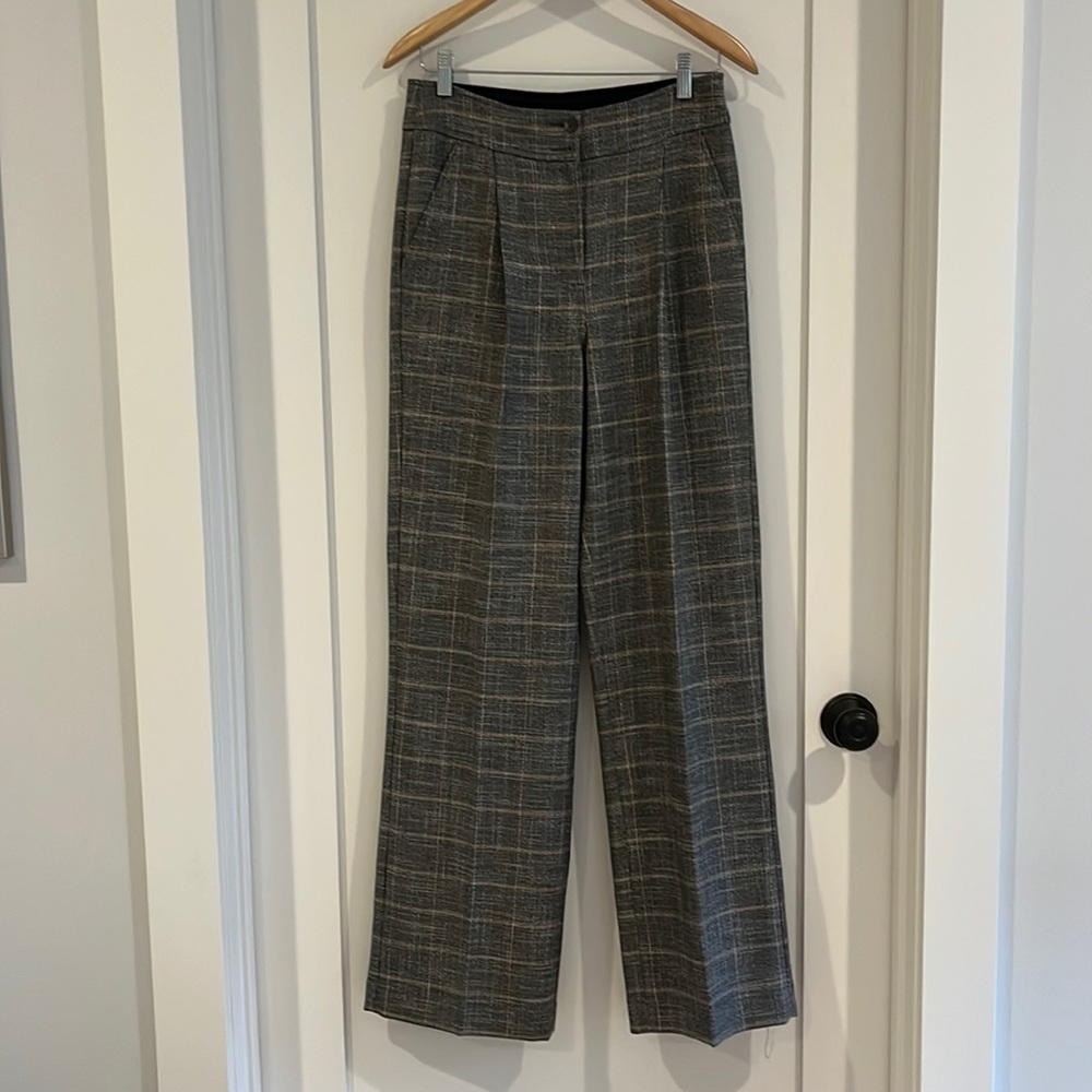 Express wide leg holiday wide leg pants never been worn. Size 8R